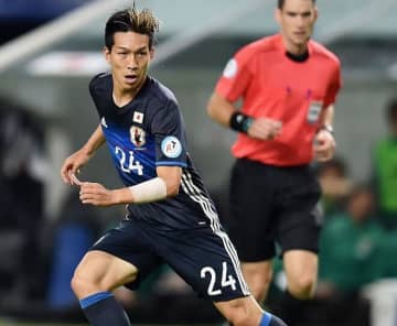 「大補強」「なんて契約だ！」元日本代表MFの電撃加入にファン熱狂！「クレイジーな移籍」