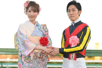「まじで美人すぎた！」人気女優が中山競馬場で披露した“艶めく晴れ着姿”にネット喝采！「非の打ちどころがない」「ただただ眼福でした」