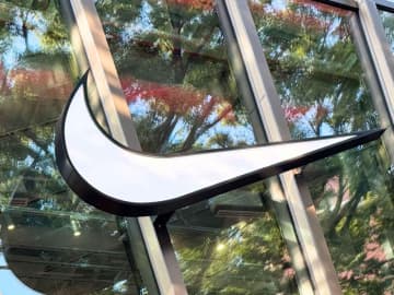 唯一無二な“この1足”♡【NIKE】足元が一気に垢抜ける「イチ推しSHOX」