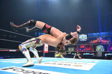 棚橋弘至、引退試合で飛び出した中邑＆柴田の技　最後は4万6913人に向けて「愛してまーす！」