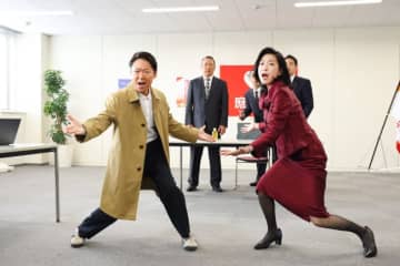 『不適切にもほどがある！』SP 朝ドラ共演者の濃厚ラブシーンにツッコミ続々「濃い絵面」「複雑すぎるw」