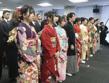 「午尻上がりの1年に」　名証で大発会