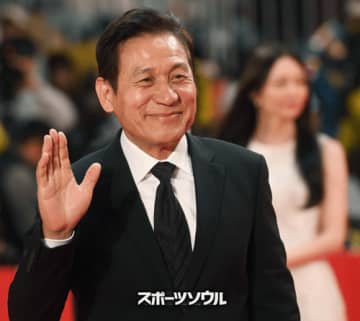 韓映画界のシンボルにして良心…国民俳優アン・ソンギとは