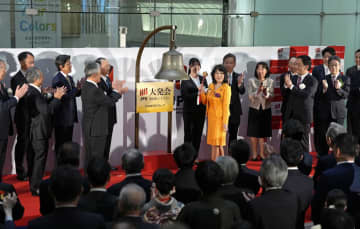 東証、午前終値5万1759円　大発会、一時1400円超高