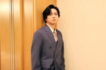 加藤シゲアキ「絶対に調べないで」　ネタバレ厳禁の主演舞台「2時22分ゴーストストーリー」に挑む【インタビュー】