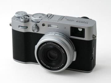 新製品レビュー：“高機能”レンズ一体型カメラ特集：富士フイルム X100VI　ボディ内手ブレ補正で実用性が高まった、人気シリーズの最新モデル