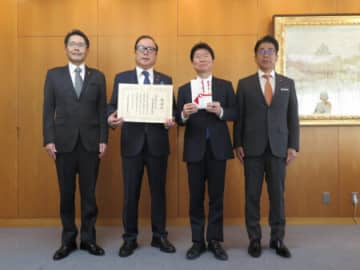 岡山県パチンコ・パチスロ業協同組合が岡山県福祉基金へ100万円を寄付、通算47回目・寄付総額4,650万円