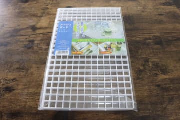 セリアさんこれはシンプルすぎん…？と思ったけど意外と便利かも！ありそうでなかった便利な板
