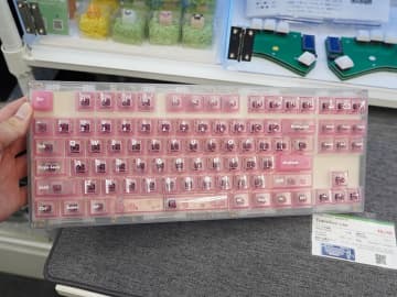 半透明フレーム採用のテンキーレスキーボード自作キット「Transition Lite」が入荷