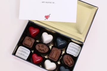 トム ブラウン チョコレート26年バレンタイン、苺クリームのハート型＆“犬のへクター”型ショコラ