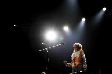 角松敏生、アロージャズオーケストラとのコラボ公演を大阪にて開催　ドラムに山本真央樹迎える