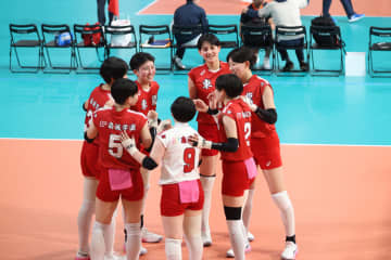 日本航空が追い上げるも東九州龍谷がストレート勝利！【春高バレー女子2026】