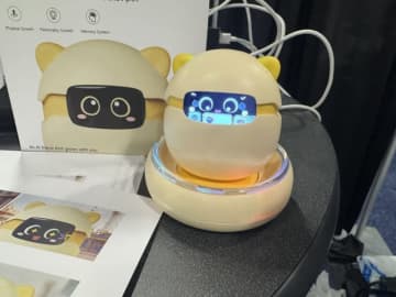 「たまごっち」彷彿　世話して育てるAIペットがCES 2026に登場