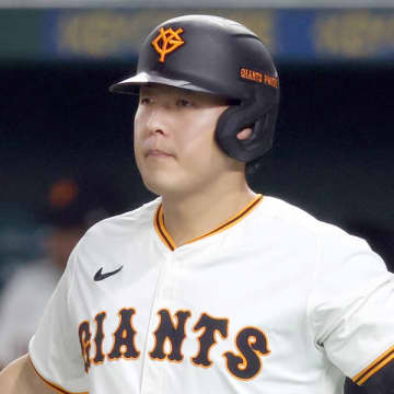 ブルージェイズが本気補強の裏で…岡本和真には「控え転落」まである理由