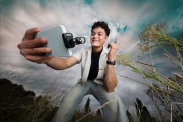 Shure、USB-C接続のマイク「MV88 USB-C」発表　スマホでプロ品質の録音が可能に