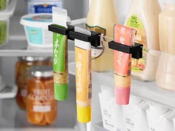 山崎実業の薬味チューブホルダー　最後まで絞りやすい