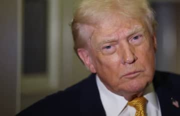 トランプ、他の国への攻撃も否定せず。グリーンランドも「我々は必要としている」