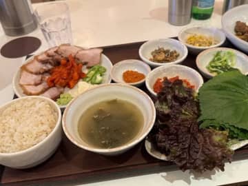 堀ちえみ、夫と堪能した韓国料理を絶賛「コラーゲンたっぷり。とっても美味しい」