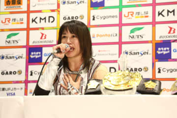 【新日本】朱里、東京ドームで女子二冠王者に！ 激闘の末に“MVP”上谷沙弥を撃破、H.A.T.E.支配からの奪還を宣言「私は海外でも日本でも強い人とやりたい」