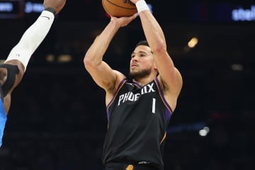 「本当にイライラする」サンダー相手に劇的弾を沈めたブッカーだが、３ポイント不振に不満「これがターニングポイントになれば…」＜DUNKSHOOT＞