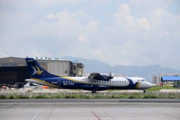ブッダ・エア、ATR72が着陸時に滑走路逸脱し全員脱出