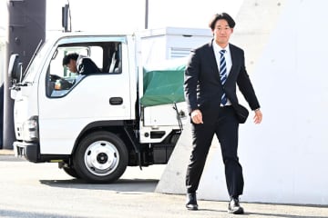 【ソフトバンク】ドラ２右腕・稲川竜汰は友人のトラックに乗り入寮「気軽に来られるかなと」