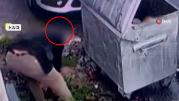 「何をやったらこうなるんだよ」水道管“破裂”の瞬間　重機の操作ミスか　水道管を“わざと”傷つけ自ら修理する男も…正体は水道局の工事業者　トルコ