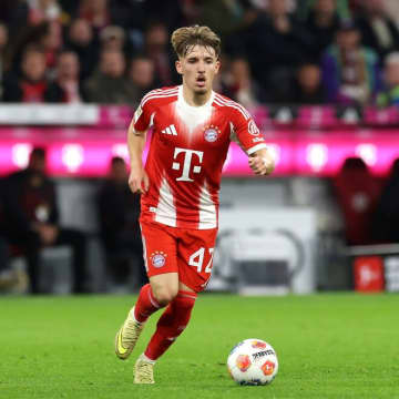 「レアル・マドリーに行きたい」17歳俊英の“爆弾発言”にバイエルンサポ激怒「早く売却しろ」「賢明じゃない」現地メディアは見解「もう修復不可能」