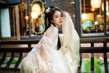 【コスプレ】台湾美女の漢服姿がまるでゲームやドラマの世界！玲瓏な美貌で見つめる視線はどこか甘くてドキドキ【写真9枚】