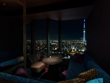 【浅草ビューホテル】最上階の夜景とボトルシャンパンで優雅な時間を過ごすイブニングハイティー
