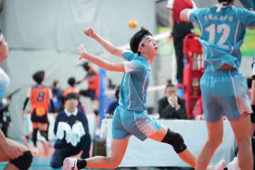 さくらバレー王者の清風などが2回戦へ　男子大会初日（1/5）の1回戦全12試合の結果【春高2026】