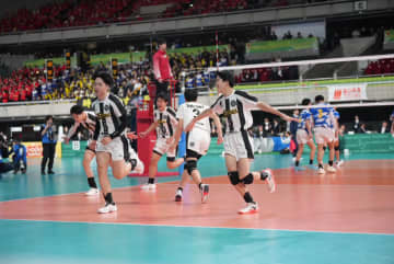 全国三冠を狙う鎮西が登場 男子2日目（1/6）の全12試合を紹介【春高2026】