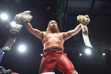 【新日本】辻陽太 ４代目IWGPのベルト巻いて登場　無所属＆ＷＤの新ユニット「Unbound Co.」発足