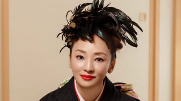 神田うの ハワイで14歳娘＆夫と年越し！豪華打ち上げ花火でカウントダウンの仲むつまじい家族ショットを公開