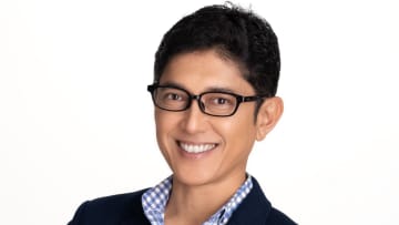 薬丸裕英 ハワイで妻手作りのお雑煮やお正月料理の残り物ランチを披露！ ハット姿でゴルフや家族と初詣などプライベートショットにも注目