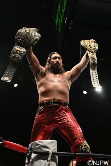 新王者の辻がIWGPヘビー級ベルトの封印解除！「IWGPをナメんじゃねぇよ！」