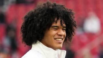 長期離脱中の26歳日本代表選手と日本期待の21歳逸材、海外強豪チームでついに復帰へ！