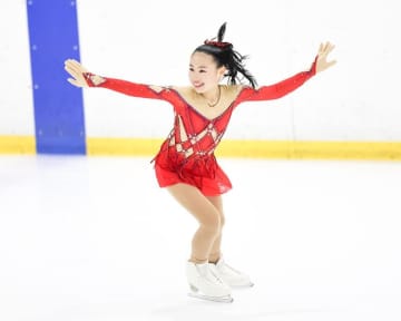 「観客が笑顔になる演技を」　船橋市立若松中1年　宮崎花凜さん　フィギュアノービスV報告