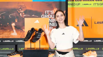 【動画】滝沢カレン、独特いい回し“カレン節”を連発　背中についた肉に「いつの間にって」