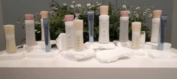 再春館製薬所、「ドモホルンリンクル」基本4点一斉リニューアルで発表会を開催