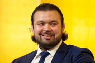 「一撃必殺技になると思う」　プロレス転身ウルフの“大技”に鉄人が注目「これから磨いていけば」