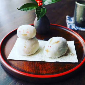 レンジで簡単♪やわもち「雪うさぎと雪だるまのいちご大福」がかわいすぎる♪