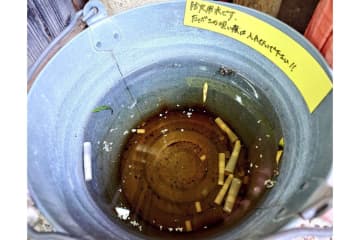 国宝・彦根城で大量のポイ捨てタバコ見つかり波紋　土産店は「喫煙者の9割が日本人」と明かす