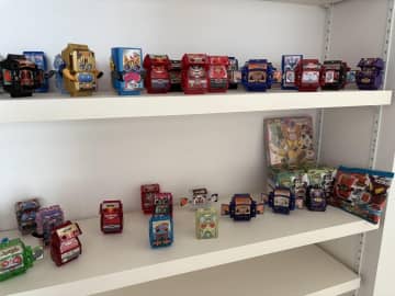 【推し活ライフ】仮面ライダーガヴ「ゴチゾウ」に親子で夢中！人気爆発で入手困難…転売ヤーとの争奪戦も！