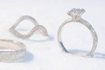 イー・エム”まるで星屑の輝き”ジュエリー、ストーン付きピンキーリングやフープピアス