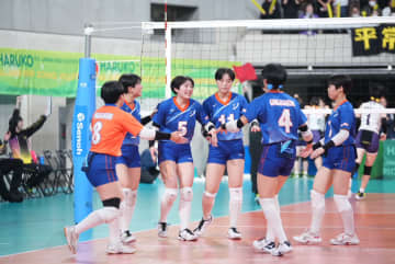 初出場の銀河学院が2回戦進出　女子大会初日（1/5）の1回戦全12試合の結果【春高2026】