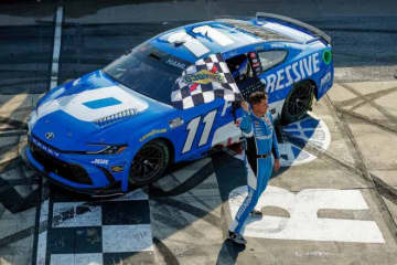 デニー・ハムリンに悲劇。所有の両親自宅が全焼、療養中だった父のデニスが亡くなる／NASCAR