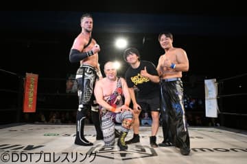 クリスが結成した新ユニット『FANTÔMES DRAMATIC』が白星で始動！1・25後楽園を皮切りにベルト総獲り宣言