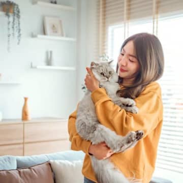 猫が『人の言葉』を理解しているときのサイン5選　実は想像以上に伝わっている…？