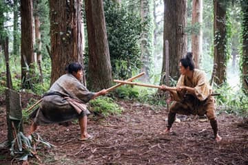 名もなき二人が駆け上がる 『豊臣兄弟！』第1話の見どころと伏線。藤吉郎の「偉くなりたい」その理由に感動…【NHK大河『豊臣兄弟！』1話】